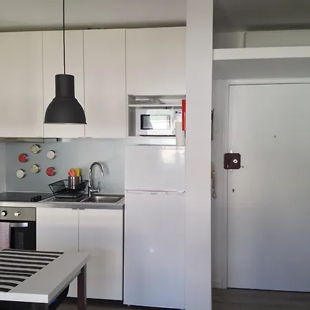 Apartamento Tamariz Апартаменты *